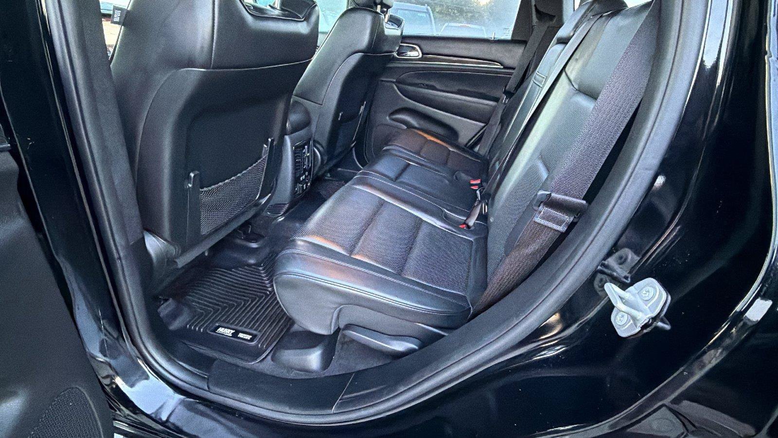 Used 2018 Jeep Grand Cherokee Overland RWD image 24