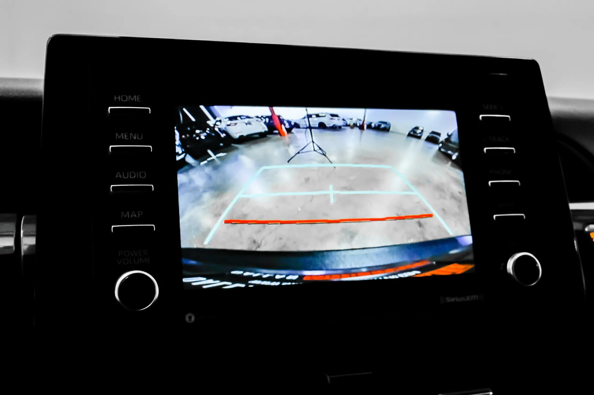 Used 2022 Toyota Camry SE FWD image 18
