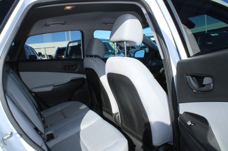 Used 2023 Hyundai Kona SEL image 13