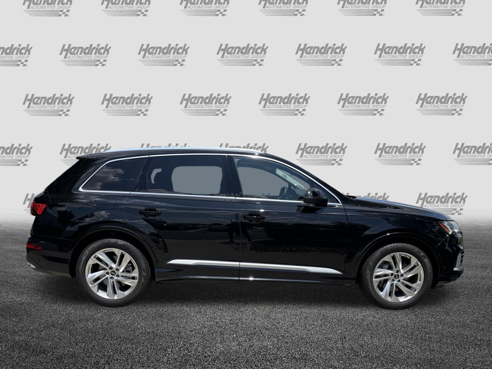 Certified 2023 Audi Q7 3.0T Prestige AWD/4WD image 11