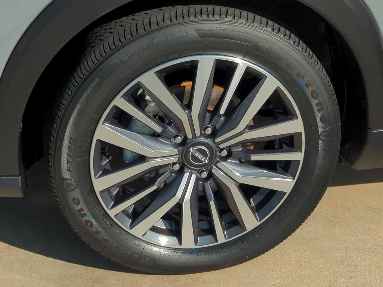 Used 2023 Nissan Kicks SR w/ SR Premium Package image 12