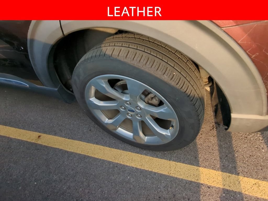 Used 2020 Ford Explorer Platinum w/ Premium Technology Package AWD/4WD image 5