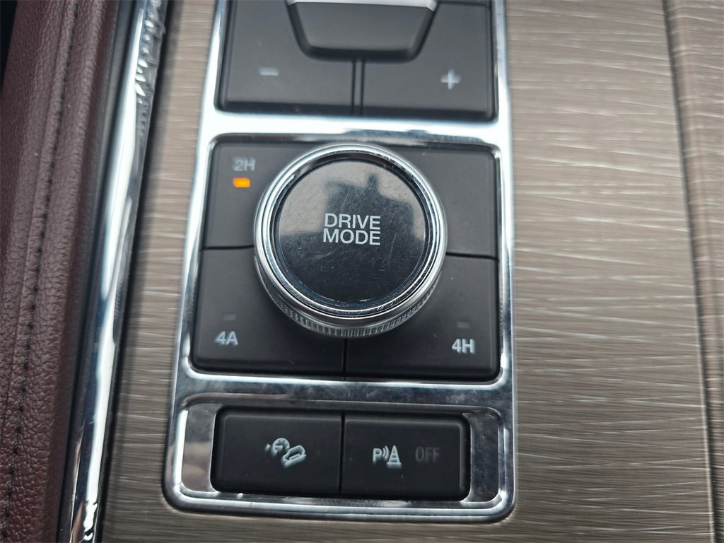 Used 2024 Ford Expedition Limited image 26