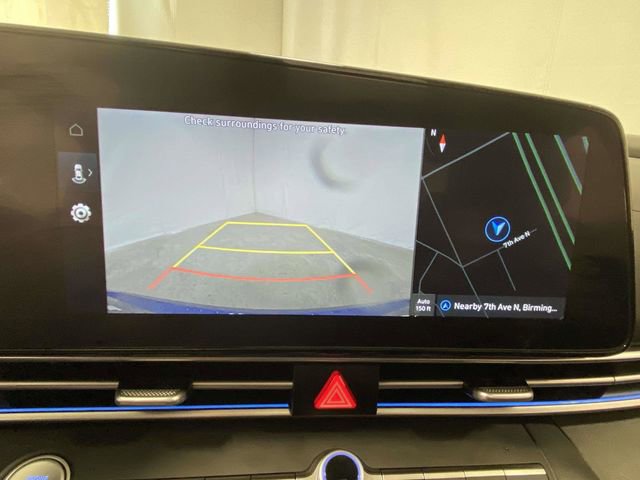 Certified 2024 Hyundai Elantra SEL w/ Convenience Package image 19