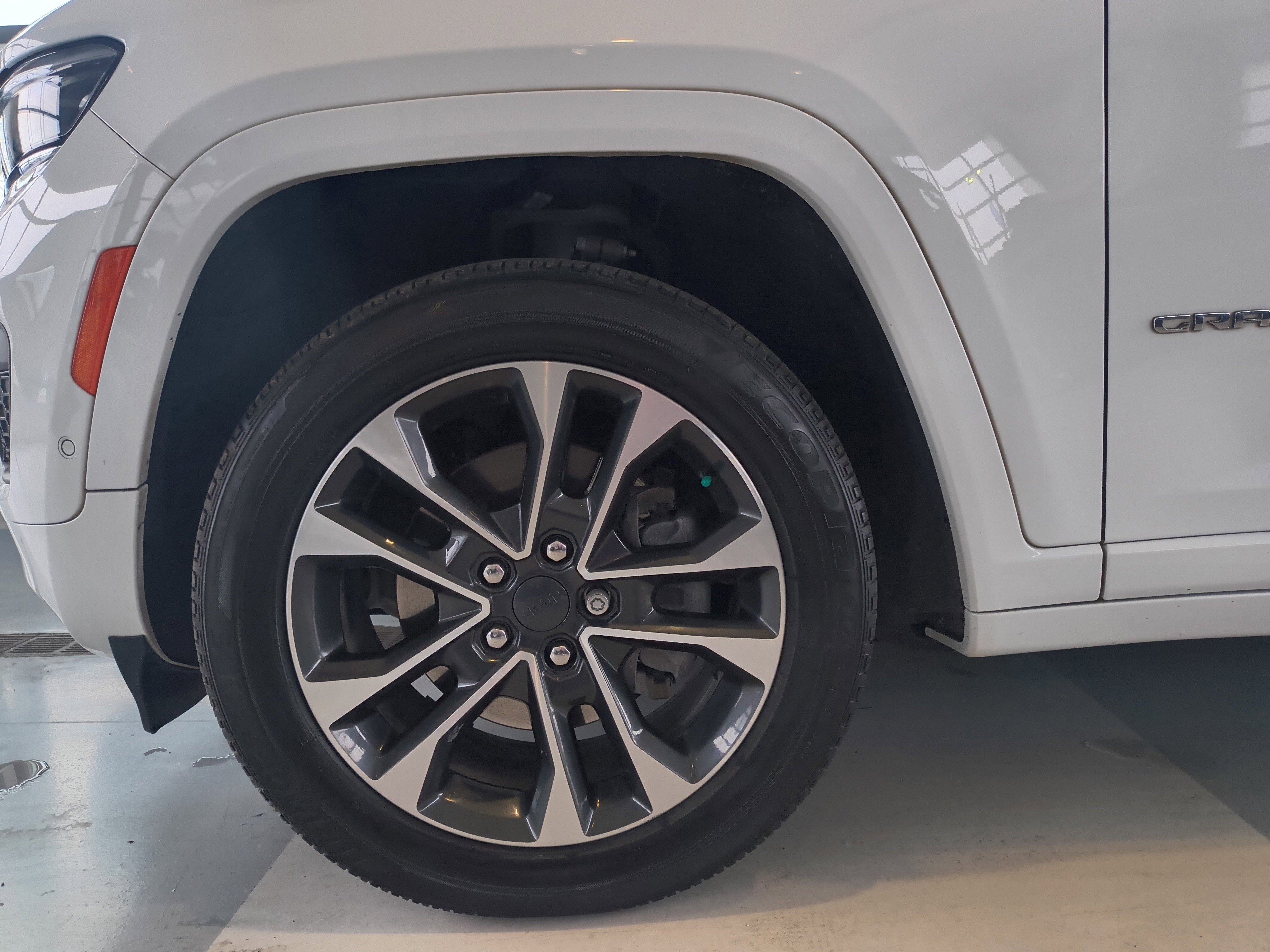 Used 2023 Jeep Grand Cherokee L Overland w/ Luxury Tech Group IV image 27