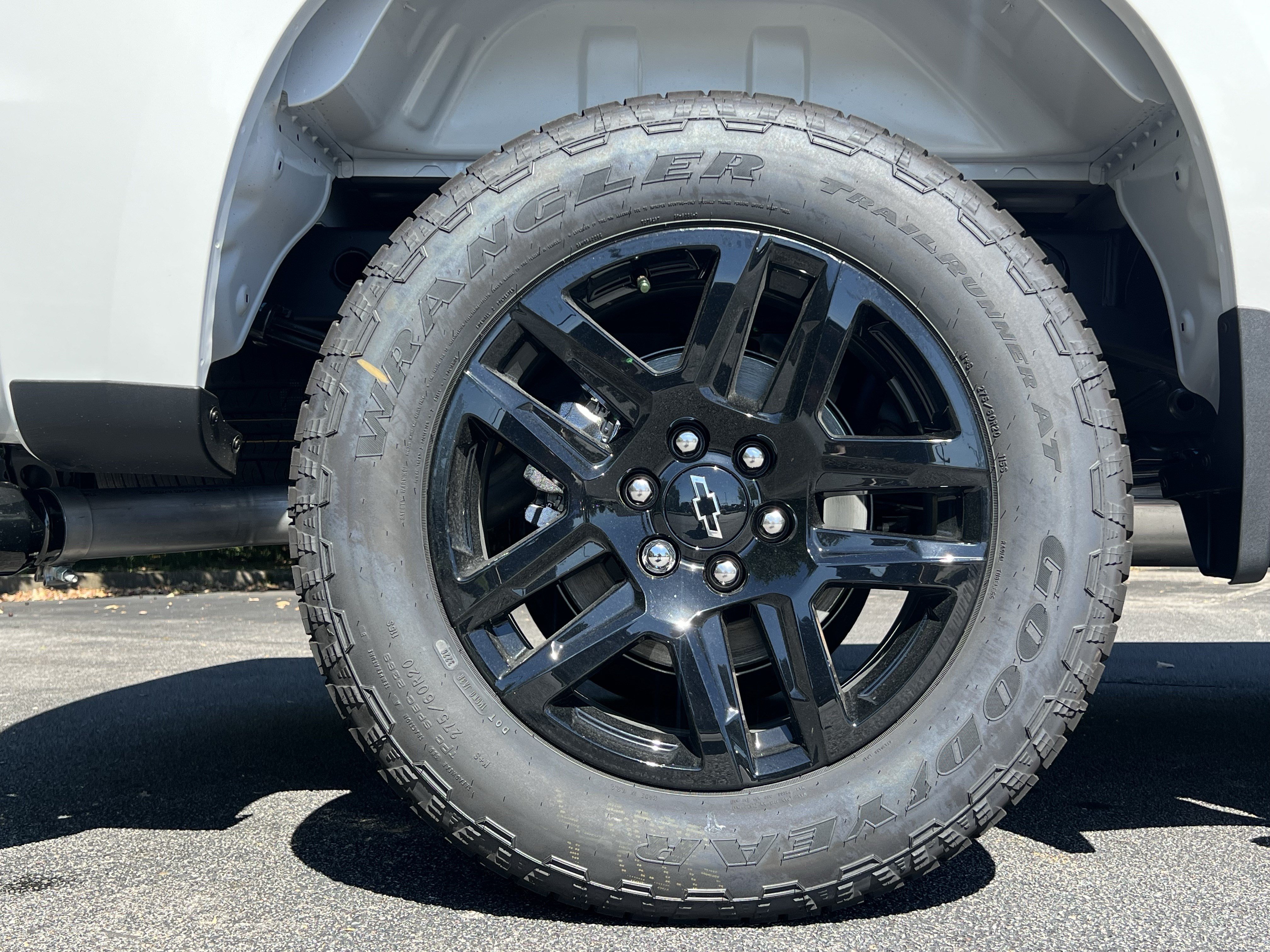 New 2026 Chevrolet Silverado 1500 Custom w/ Turbomax Blackout Package AWD/4WD image 42