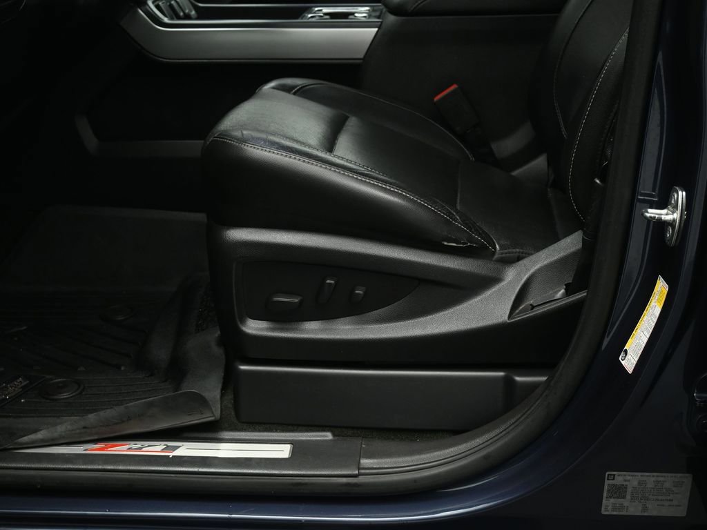 Used 2018 Chevrolet Silverado 1500 LTZ Z71 w/ Centennial Edition image 11