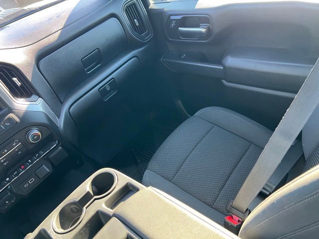 Used 2022 Chevrolet Silverado 2500 Custom w/ Custom Value Package image 14