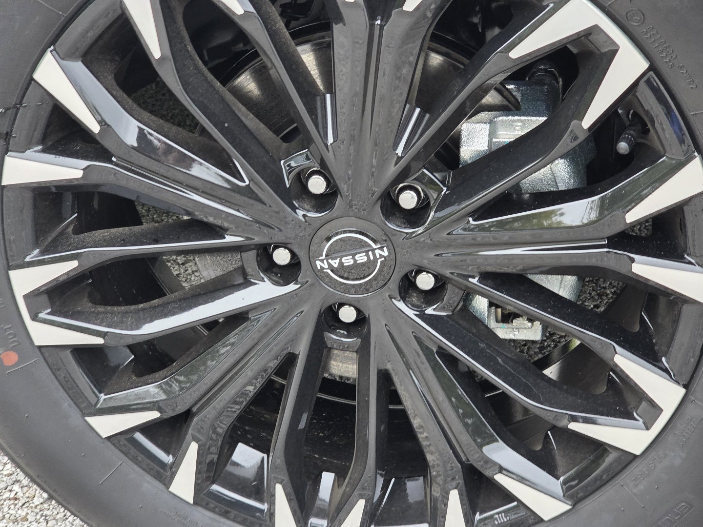 New 2026 Nissan Rogue Dark Armor AWD/4WD image 13