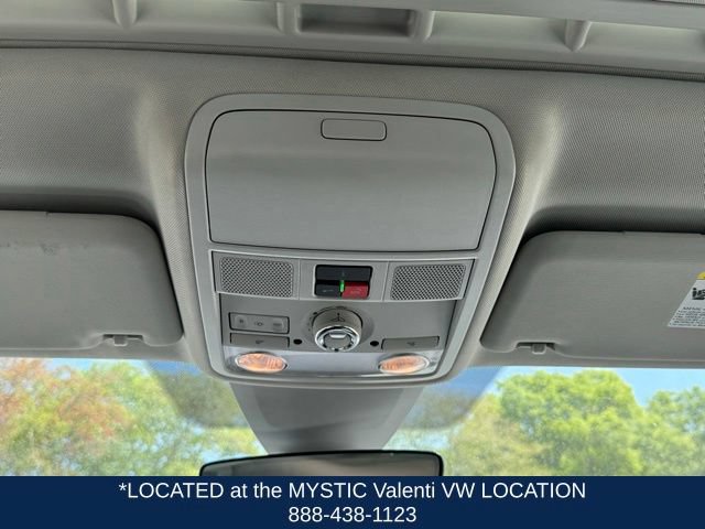 Certified 2022 Volkswagen Passat 2.0T SE FWD image 18