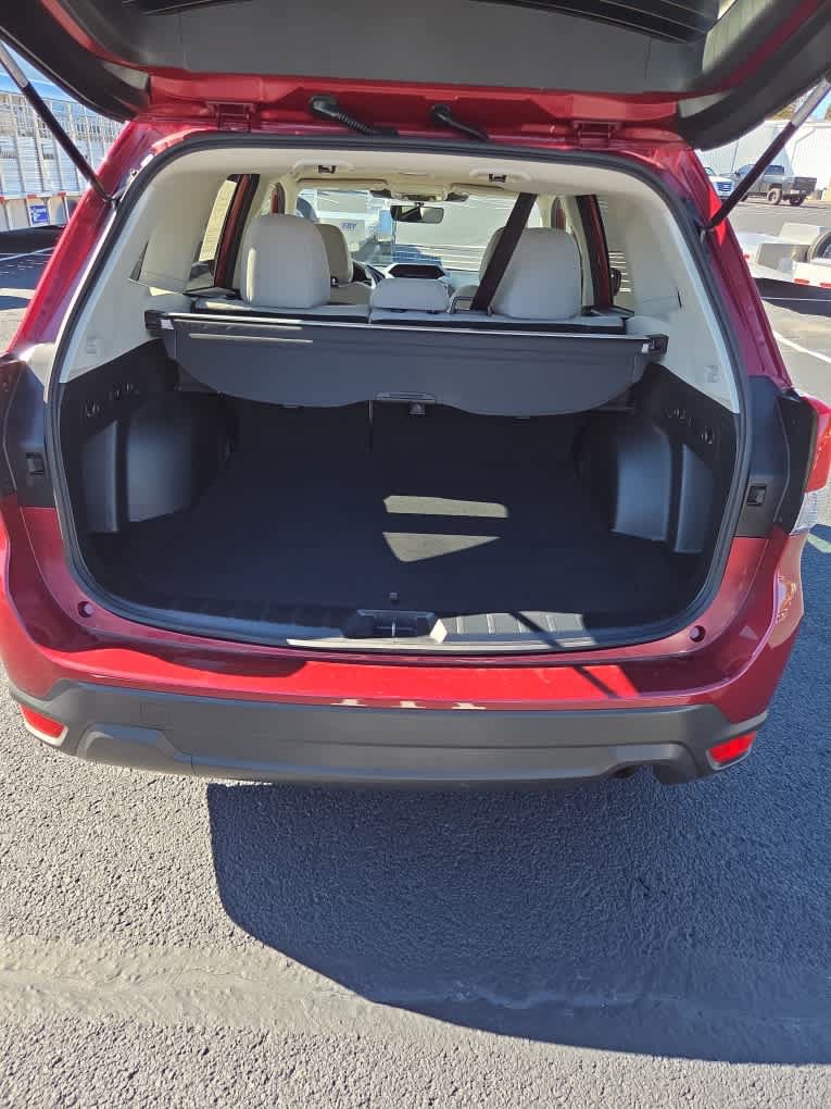 Used 2024 Subaru Forester Premium AWD/4WD image 32