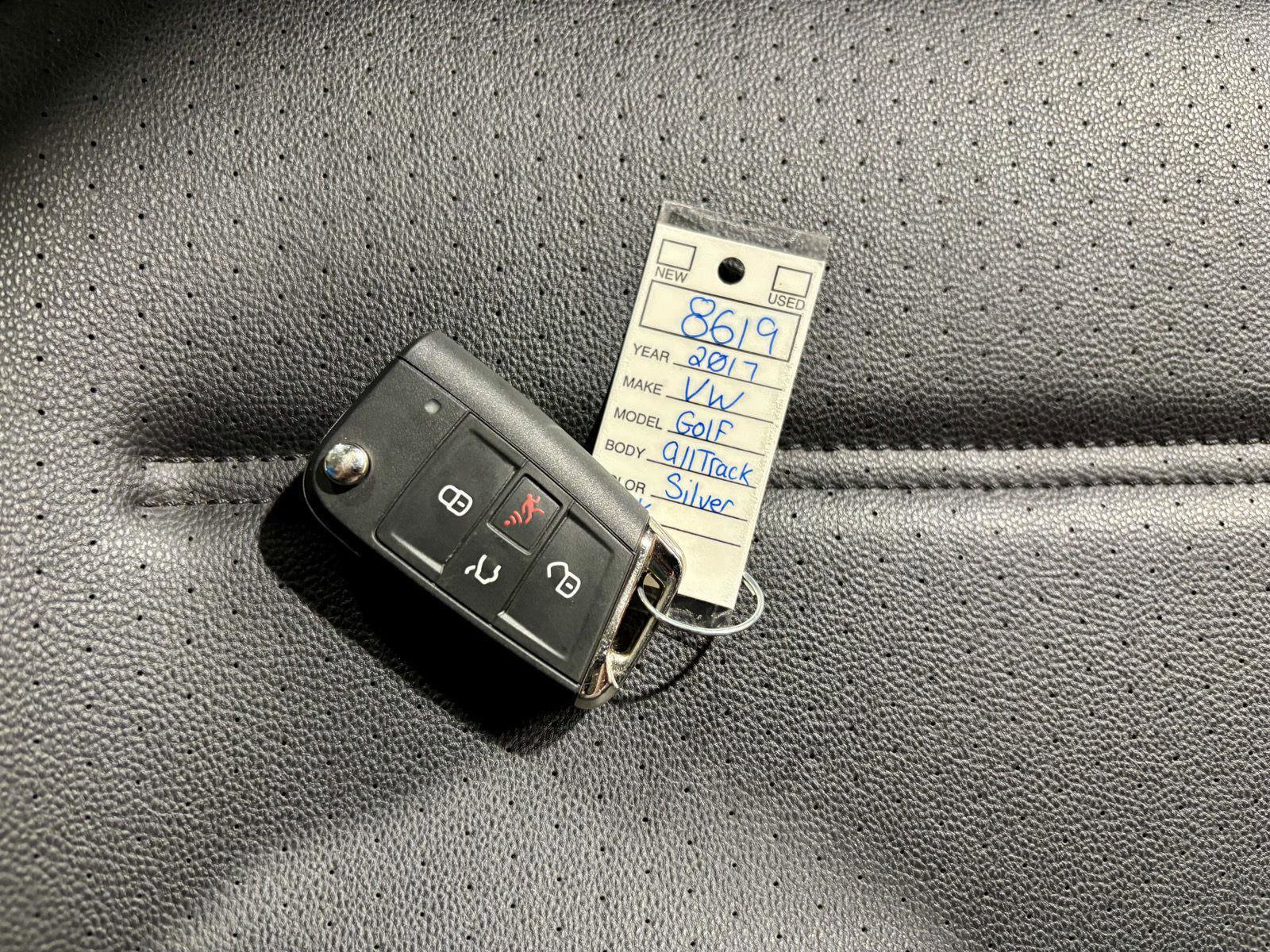 Used 2017 Volkswagen Golf Alltrack SE image 17