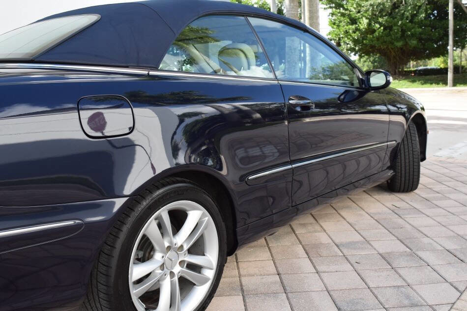 Used 2007 Mercedes-Benz CLK 350 Cabriolet image 27