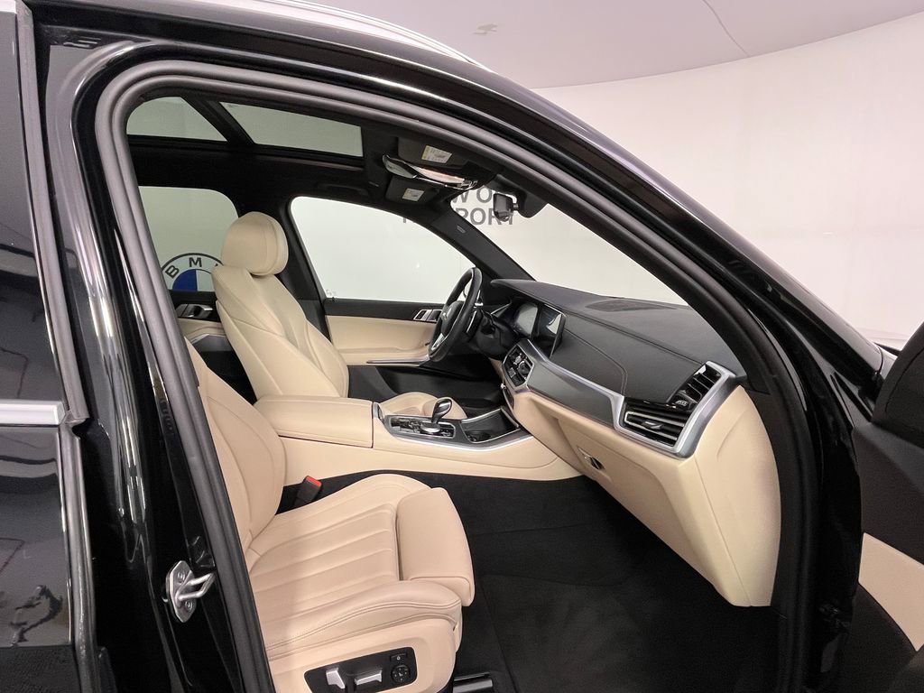 Used 2022 BMW X5 xDrive40i w/ Premium Package image 19