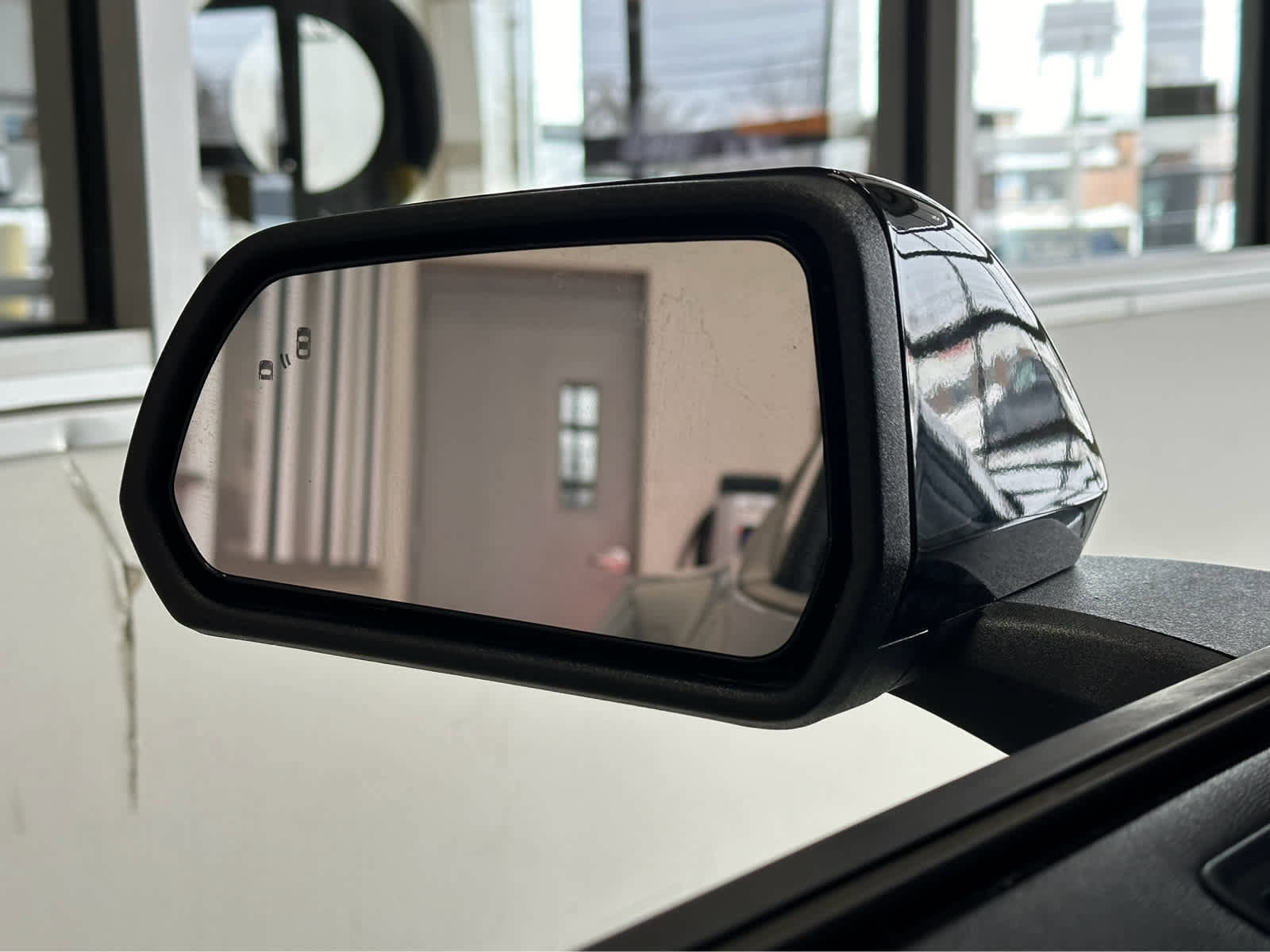 Used 2025 Ford Mustang Premium image 19