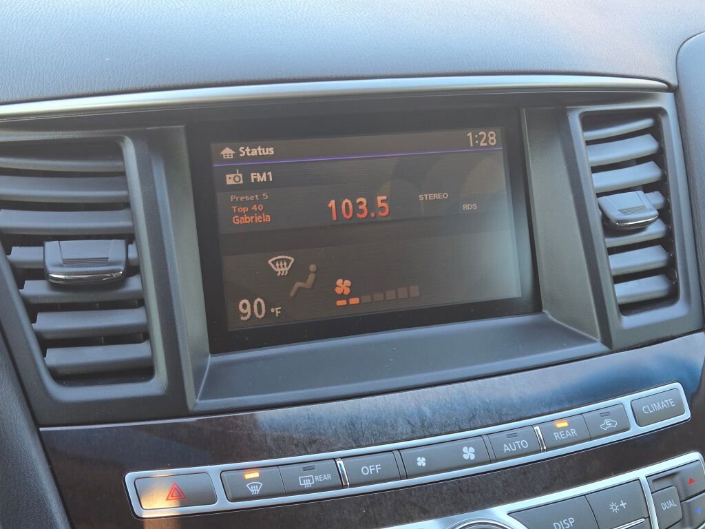 Used 2014 INFINITI QX60 AWD w/ Premium Package image 34