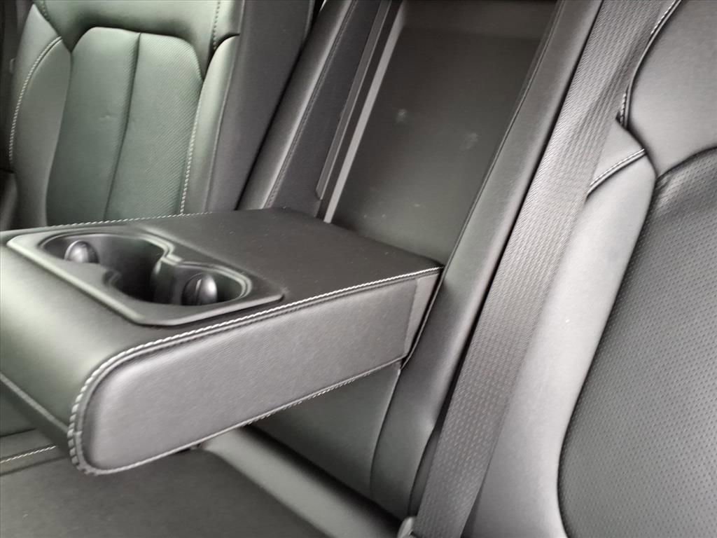 Used 2023 Jeep Grand Cherokee Altitude image 33