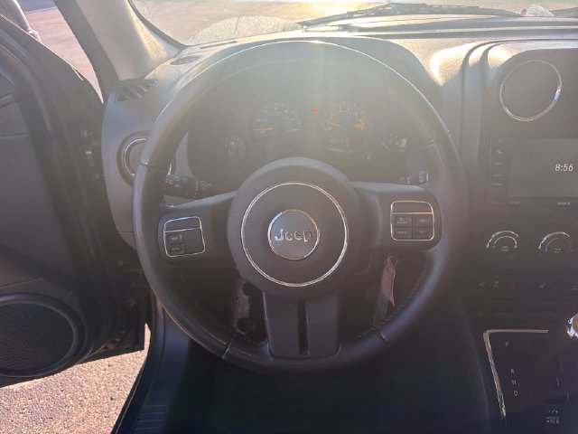 Used 2015 Jeep Patriot High Altitude AWD/4WD image 25