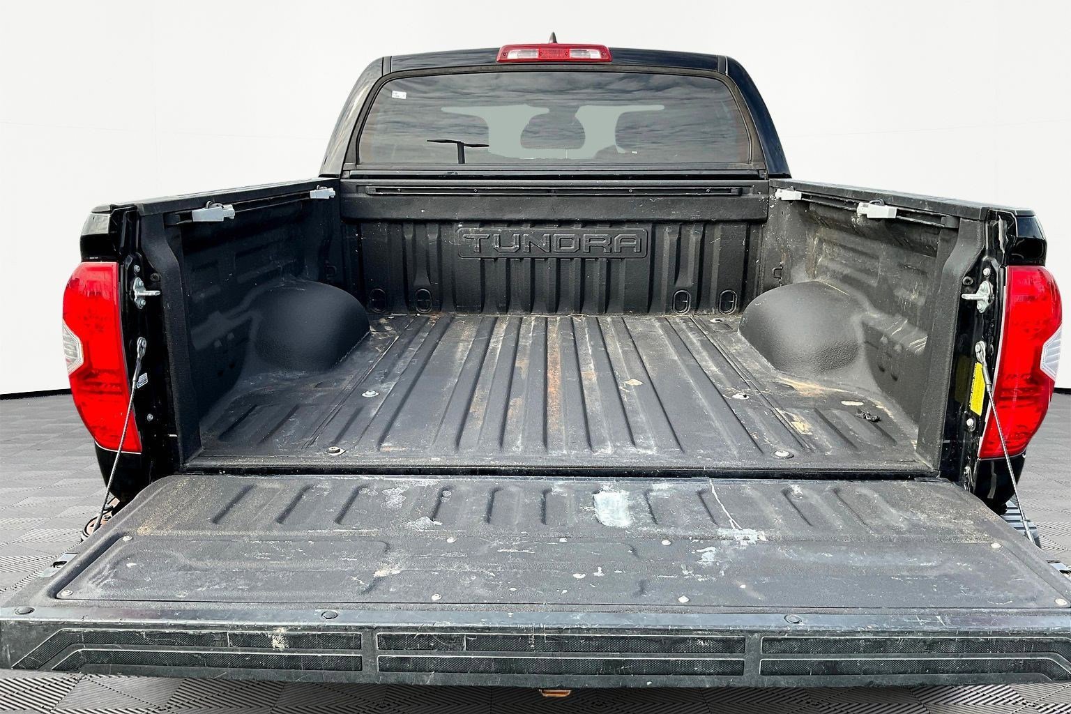 Used 2021 Toyota Tundra Limited w/ Limited Premium Package image 8