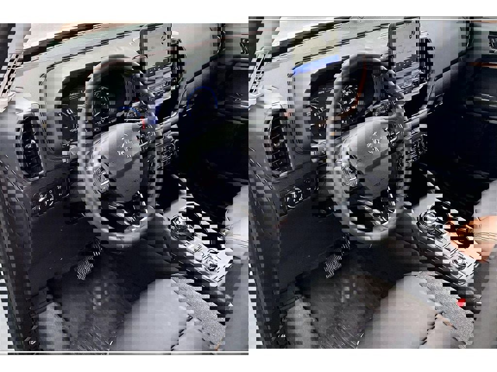 Used 2024 Ford Bronco Sport Outer Banks w/ Tech Package image 14