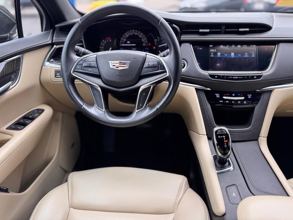 Used 2017 Cadillac XT5 FWD image 19
