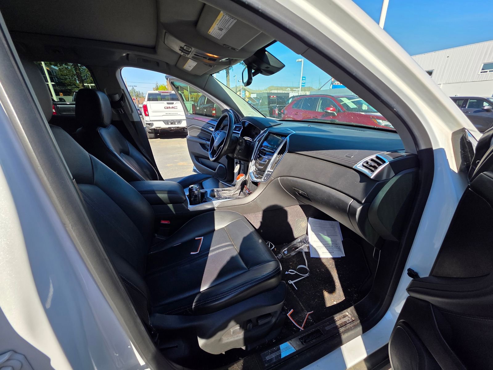 Used 2015 Cadillac SRX Luxury w/ Driver Awareness Package image 15