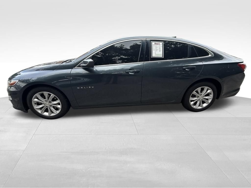 Used 2020 Chevrolet Malibu LT FWD image 2