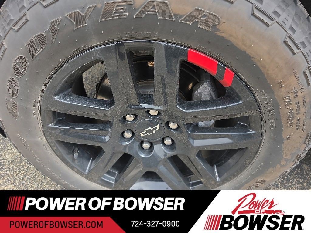 Certified 2023 Chevrolet Silverado 1500 RST w/ Redline Edition AWD/4WD image 9