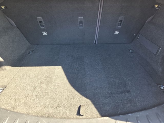 Used 2018 Jaguar E-PACE S image 31