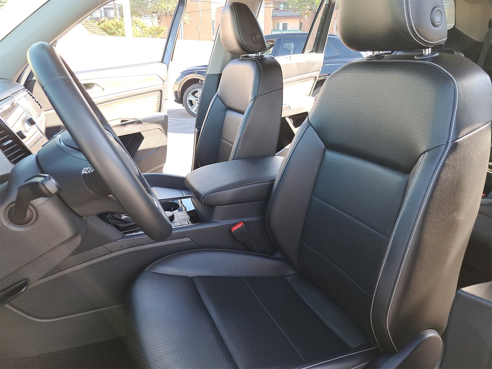 Used 2022 Volkswagen Atlas SEL image 18