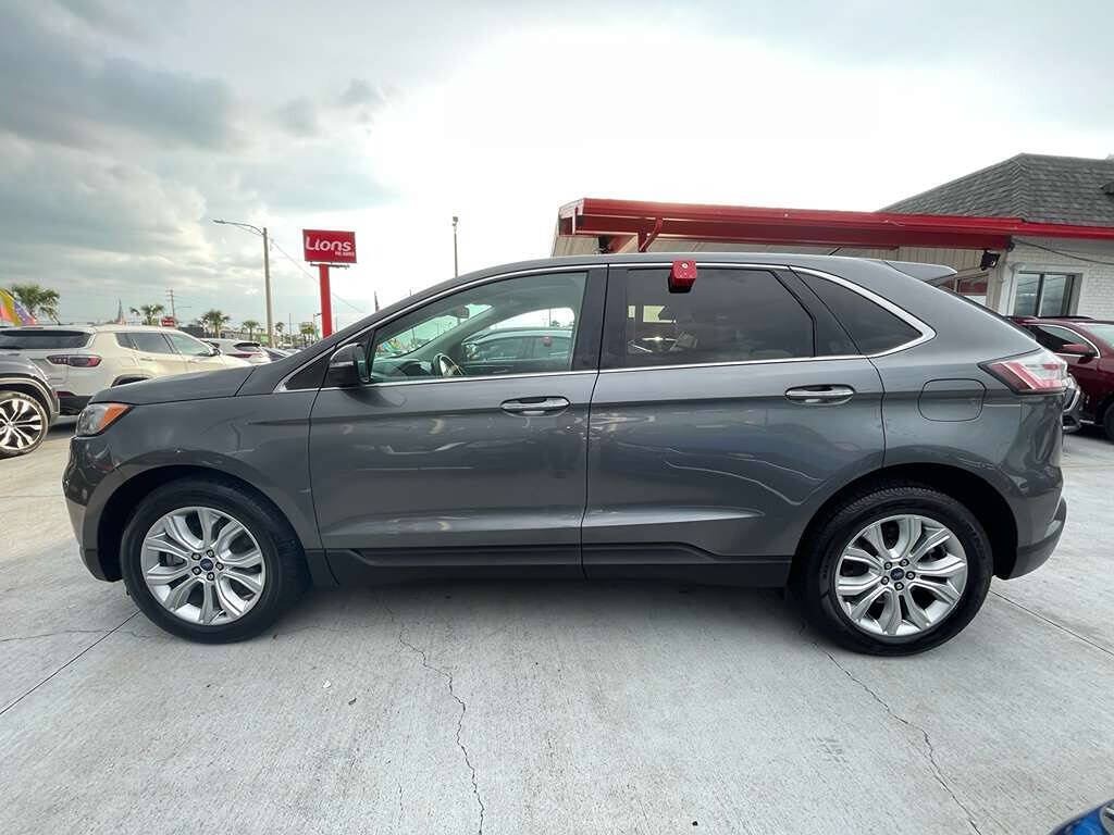 Used 2022 Ford Edge Titanium AWD/4WD image 6