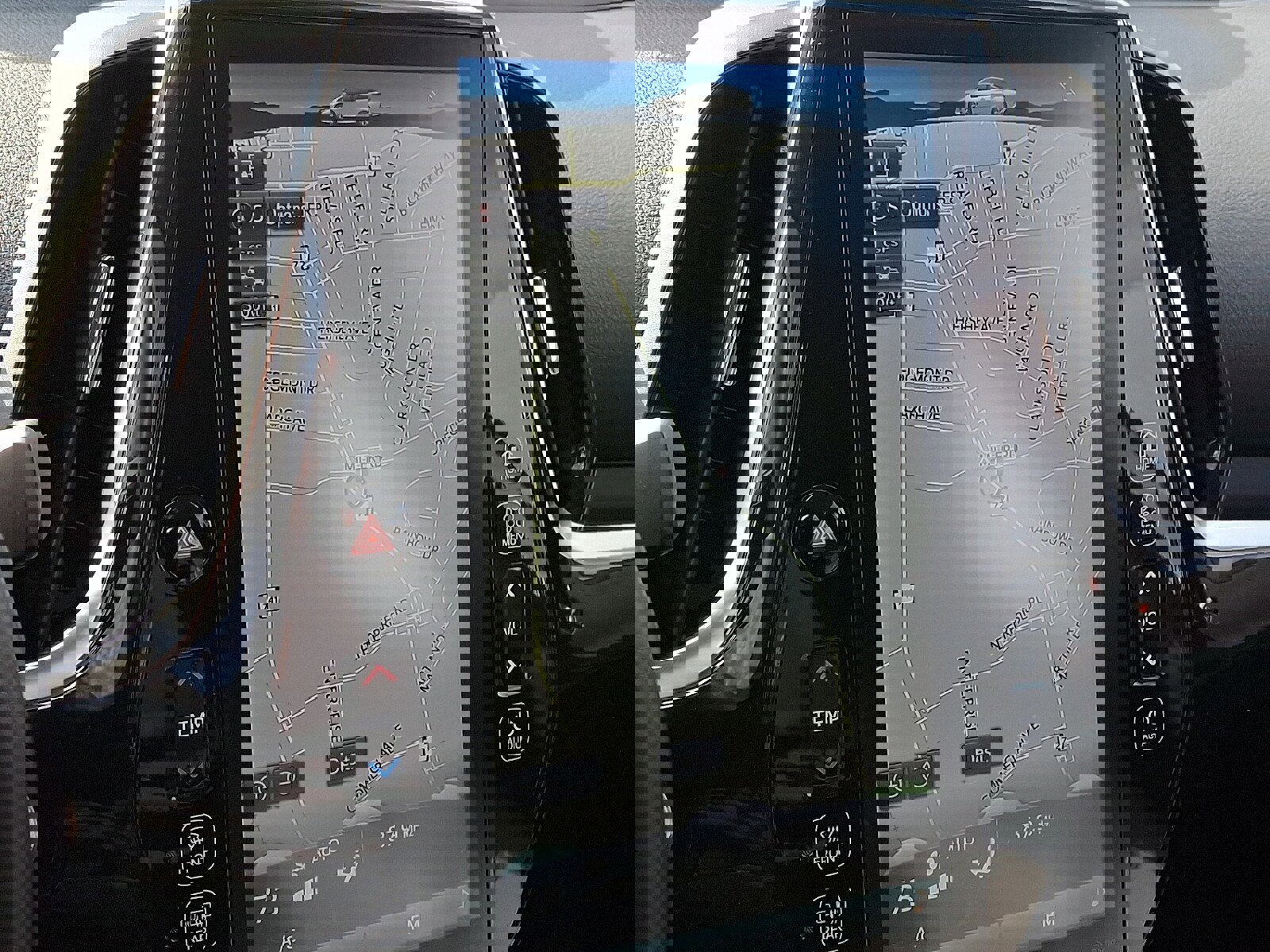 Used 2021 Toyota Prius Prime XLE image 16