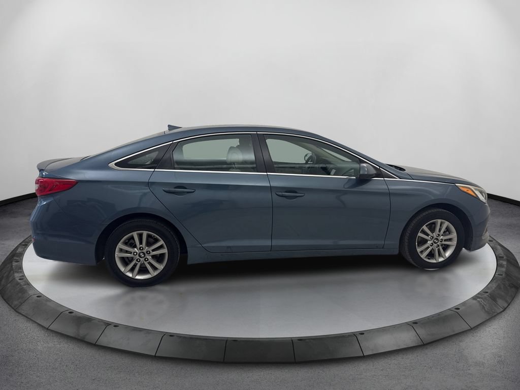 Used 2016 Hyundai Sonata SE FWD image 4
