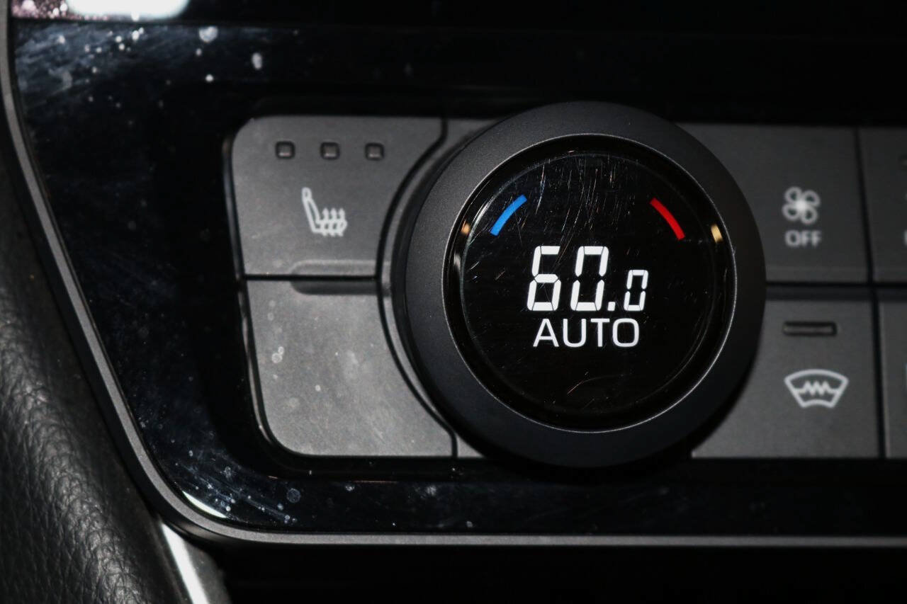 Used 2024 Toyota Grand Highlander AWD image 36