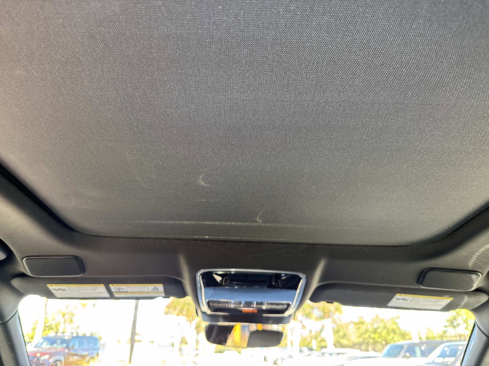 Used 2023 Land Rover Range Rover Velar HST image 18