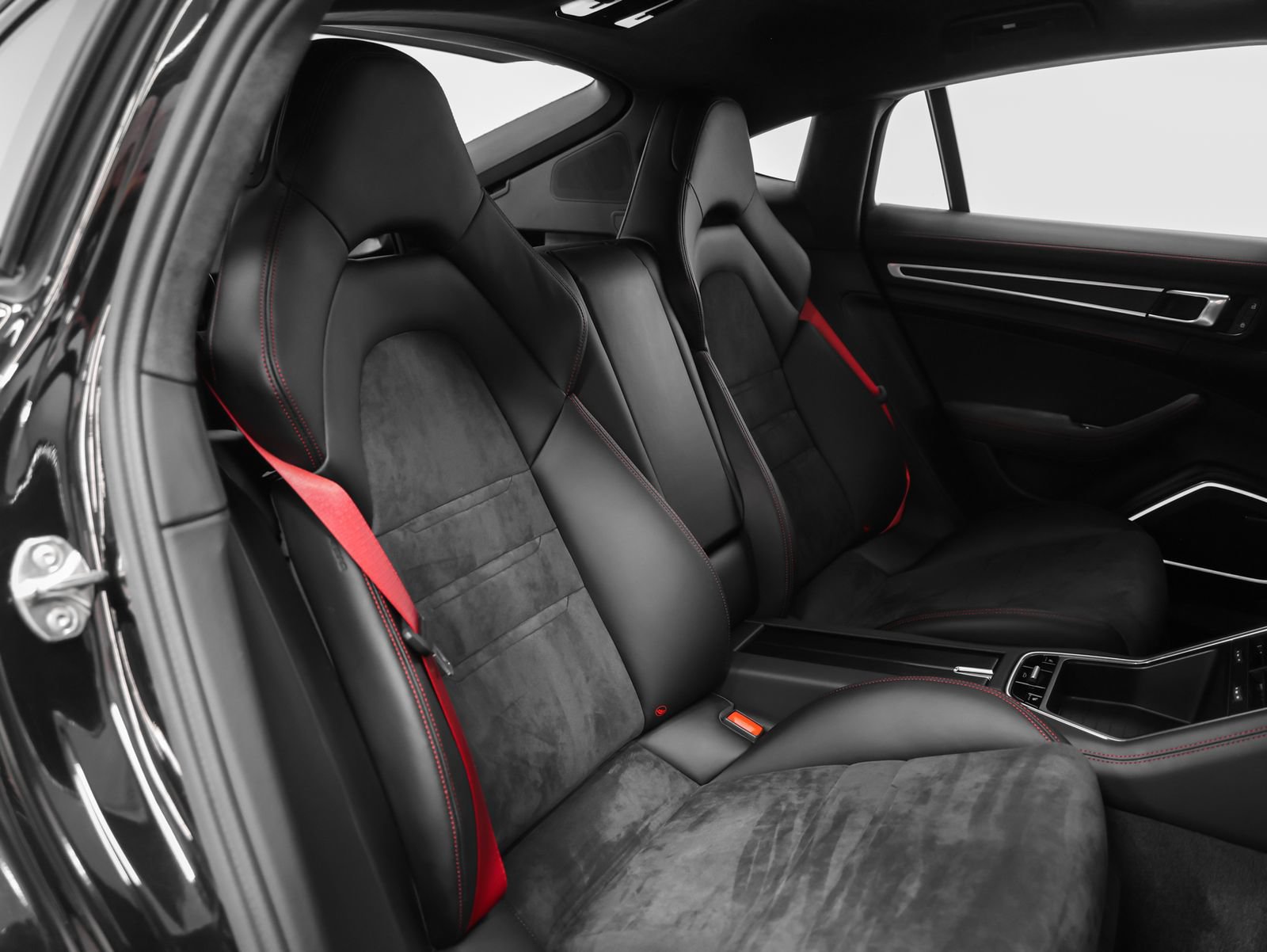Certified 2023 Porsche Panamera GTS AWD/4WD image 28