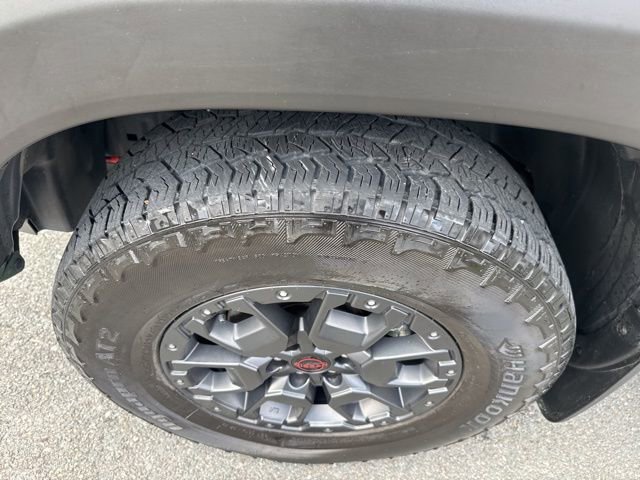 Used 2024 Nissan Frontier PRO-4X w/ Pro Premium Package image 13