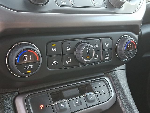 Used 2023 GMC Acadia AT4 AWD/4WD image 15