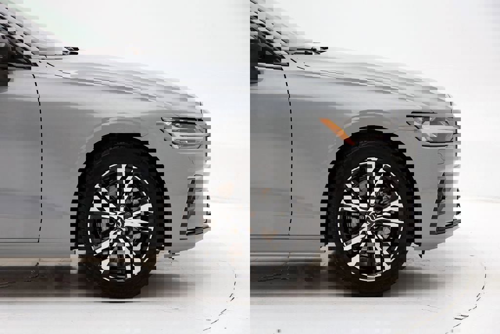 Used 2025 Volvo S60 B5 Core image 3