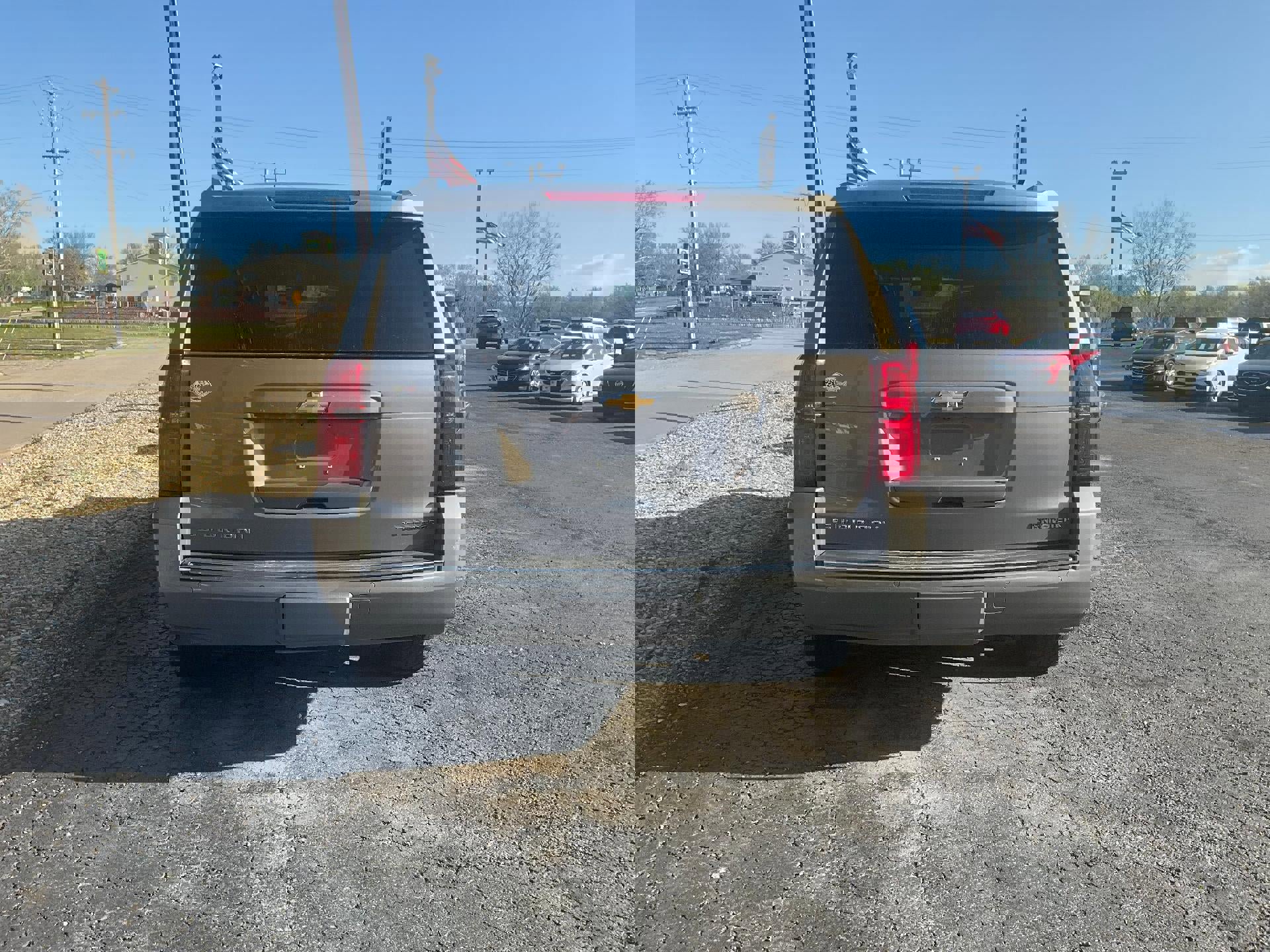 Used 2019 Chevrolet Suburban Premier image 6