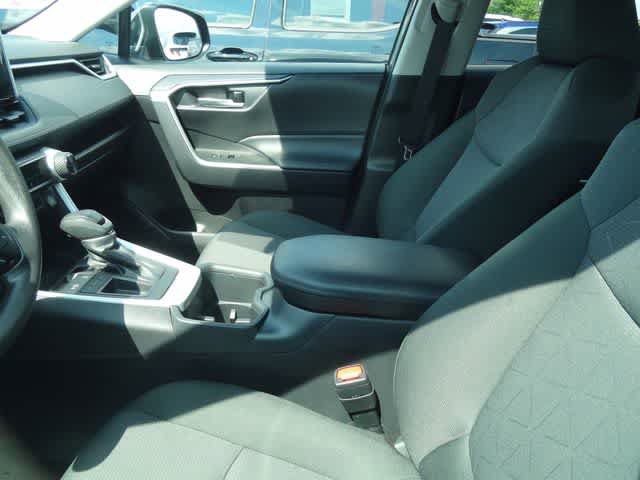 Certified 2025 Toyota RAV4 XLE FWD image 10