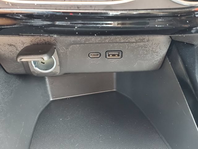 Certified 2024 Chevrolet Trax LT w/ Driver Confidence Package FWD image 30