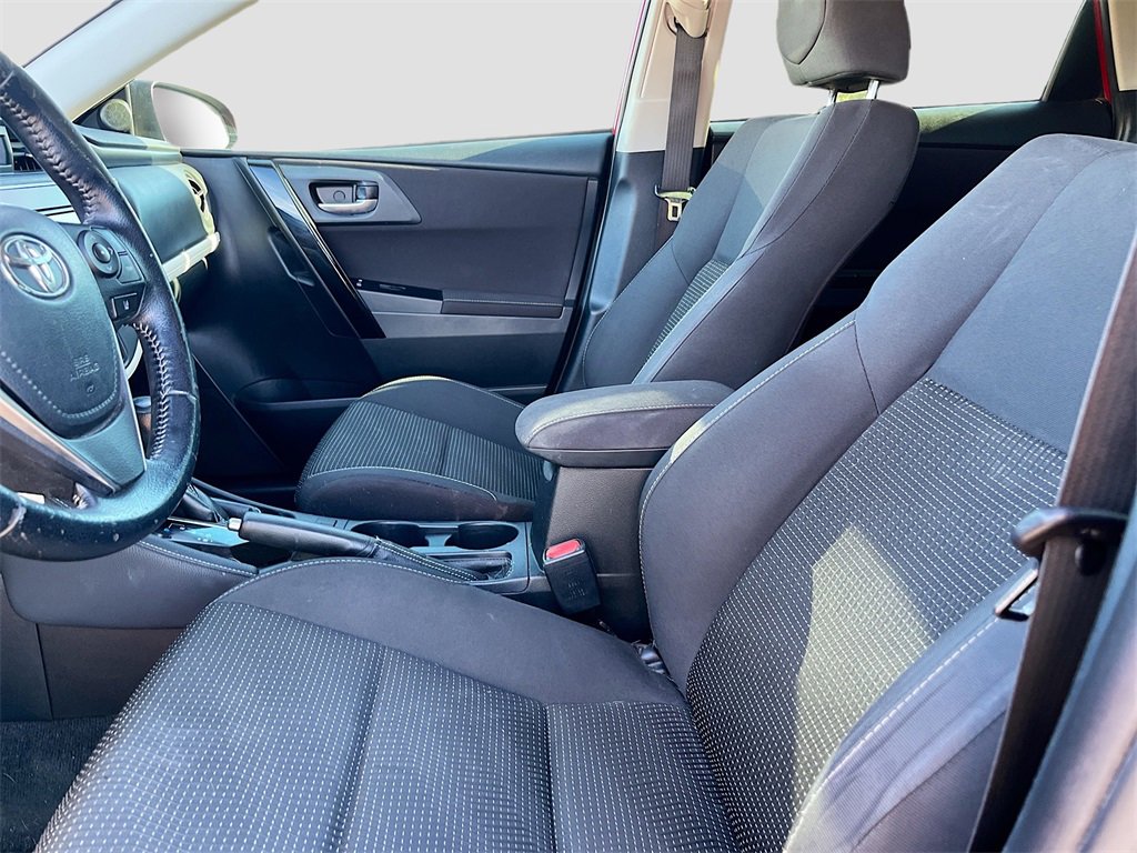 Used 2017 Toyota Corolla iM image 19