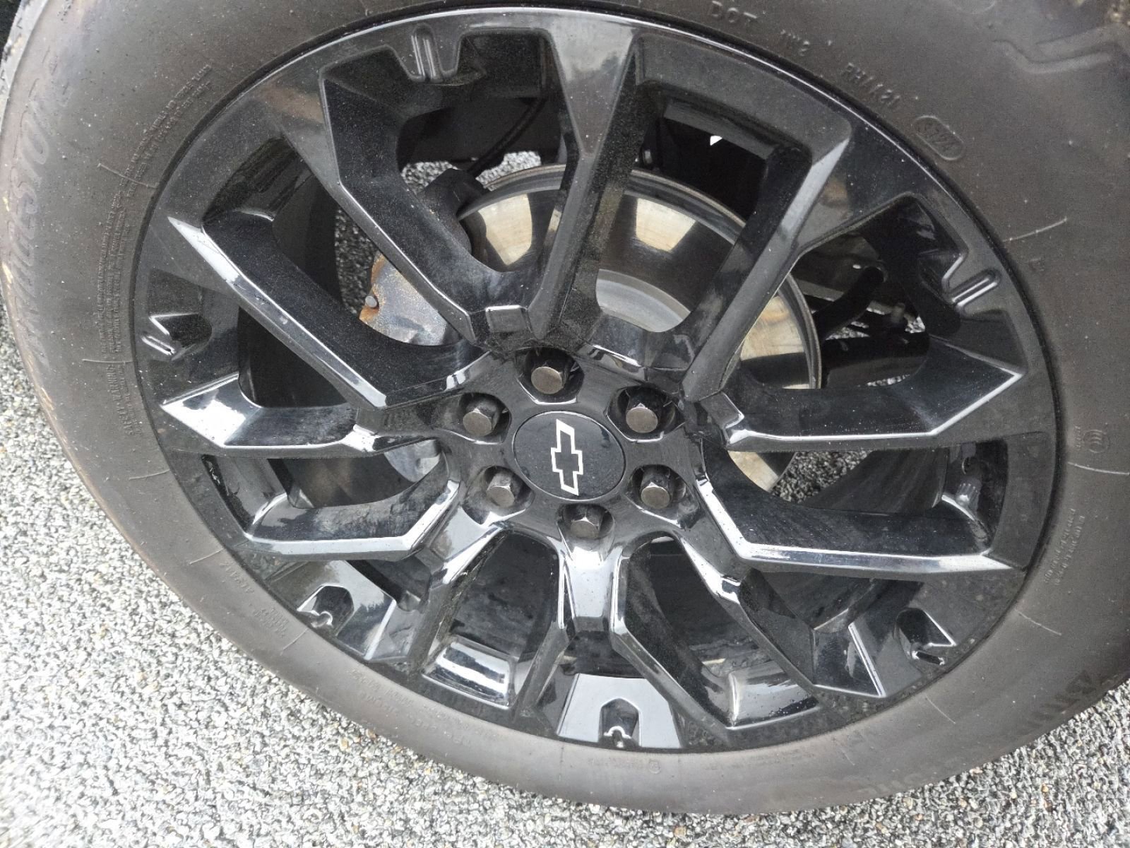 Used 2025 Chevrolet Tahoe RST w/ Comfort Package image 16