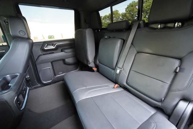 Used 2025 GMC Sierra 2500 SLT w/ SLT Premium Package AWD/4WD image 32