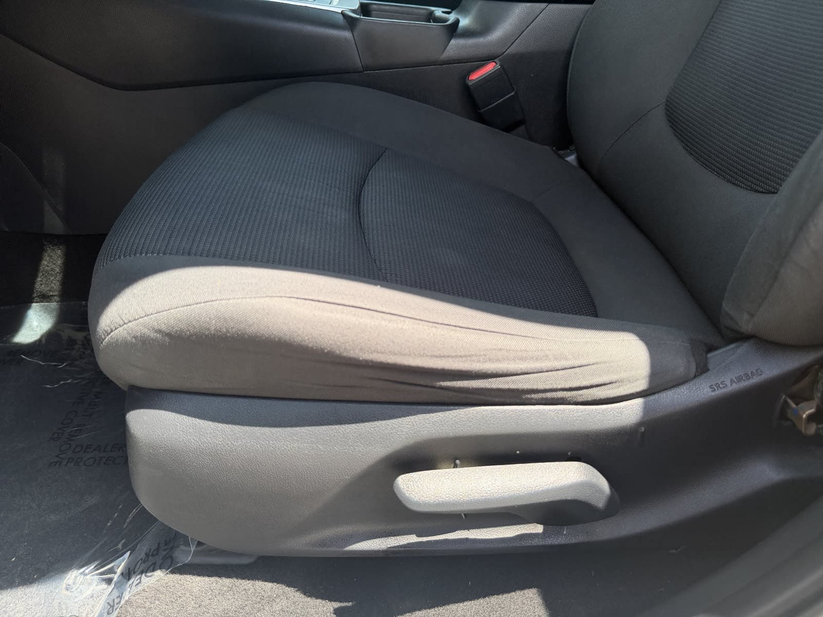 Used 2019 Toyota RAV4 LE FWD image 26