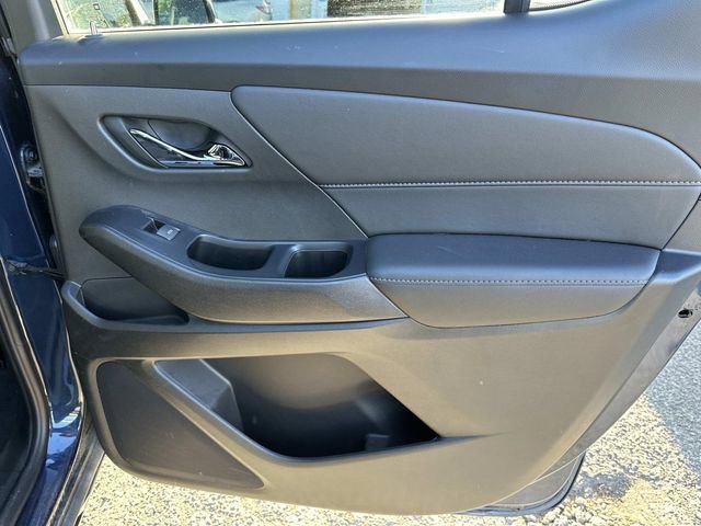 Used 2023 Chevrolet Traverse LT w/ LPO, Floor Liner Package AWD/4WD image 10