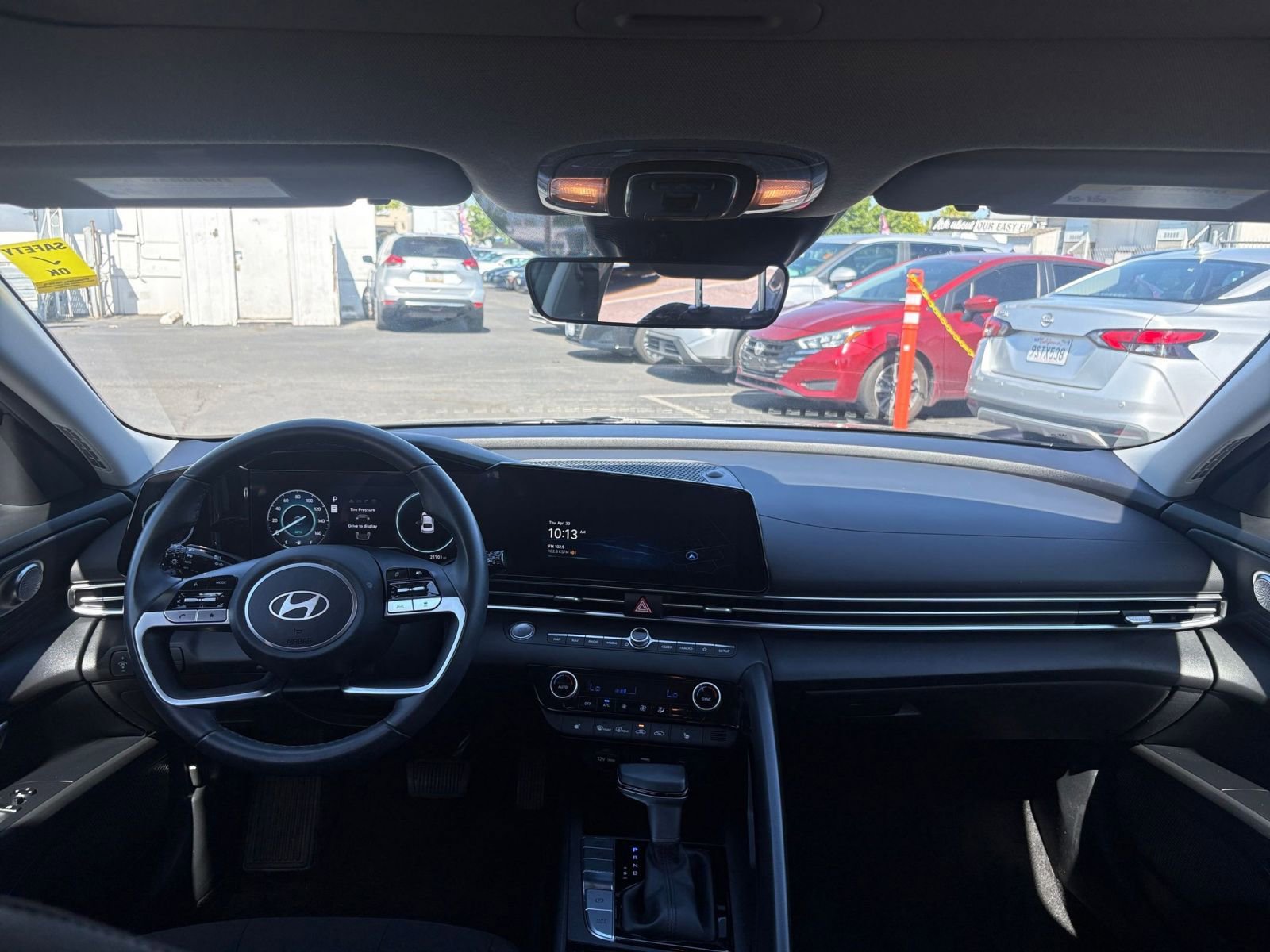 Used 2025 Hyundai Elantra SEL FWD image 34