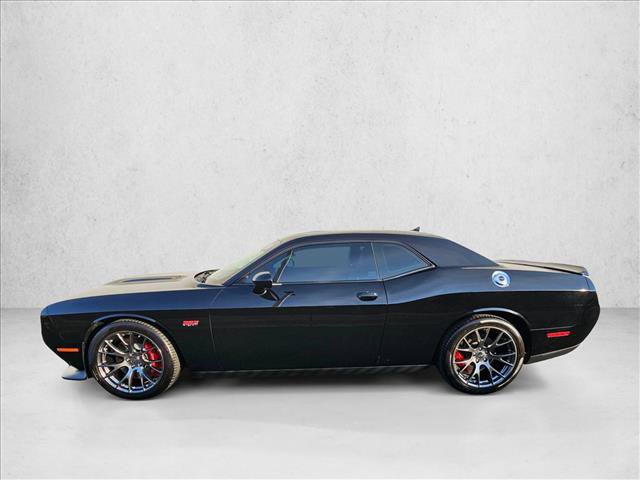Used 2016 Dodge Challenger SRT RWD image 8