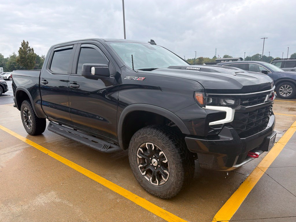 Used 2024 Chevrolet Silverado 1500 ZR2 AWD/4WD image 2